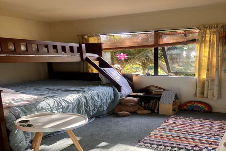 Photo of property in 279 Motutara Road, Muriwai, Waimauku, 0881