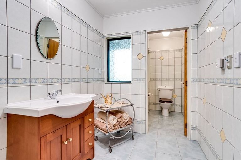 Photo of property in 17 Goldsmith Road, Hospital Hill, Napier, 4110