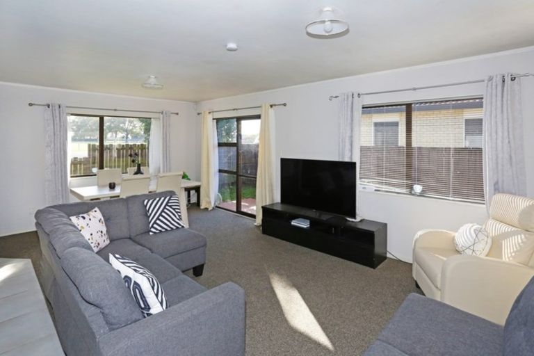 Photo of property in 1/33 Onslow Road, Papakura, 2110