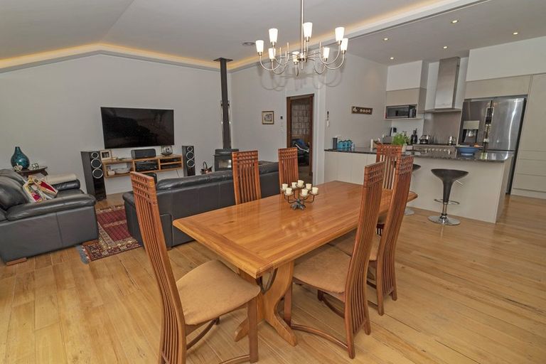 Photo of property in 50a Romilly Street, Westport, 7825