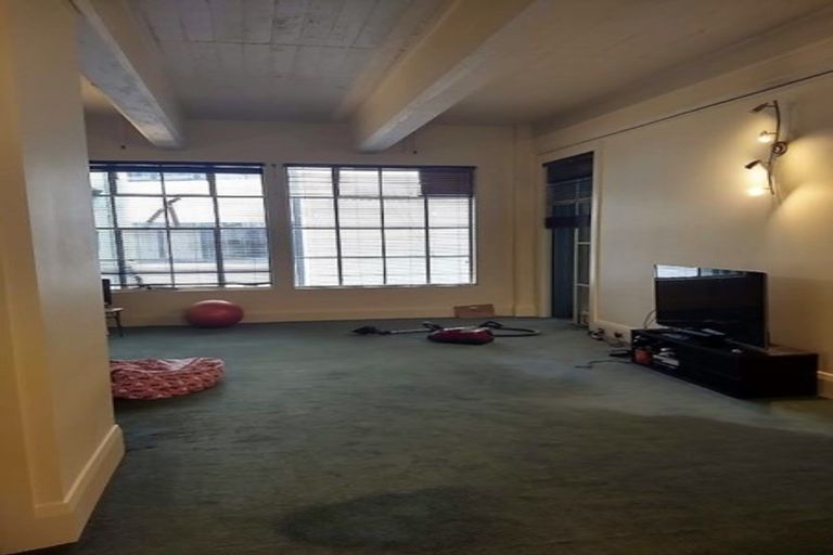Photo of property in Dominion Apartments, 5/80 Victoria Street, Wellington Central, Wellington, 6011