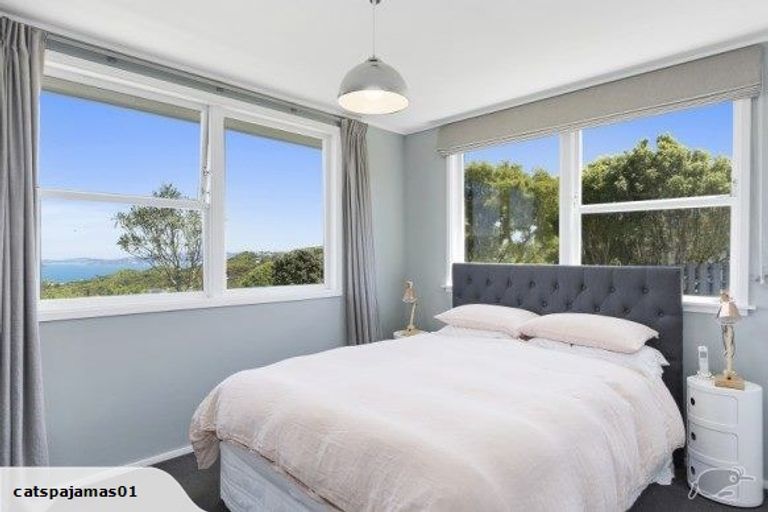 Photo of property in 267b Dowse Drive, Maungaraki, Lower Hutt, 5010