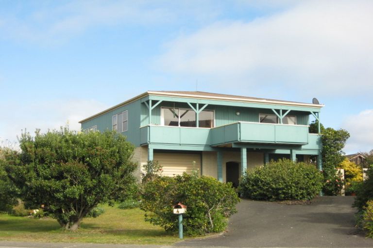 Photo of property in 4 Turnbull Place, Ohope, 3121