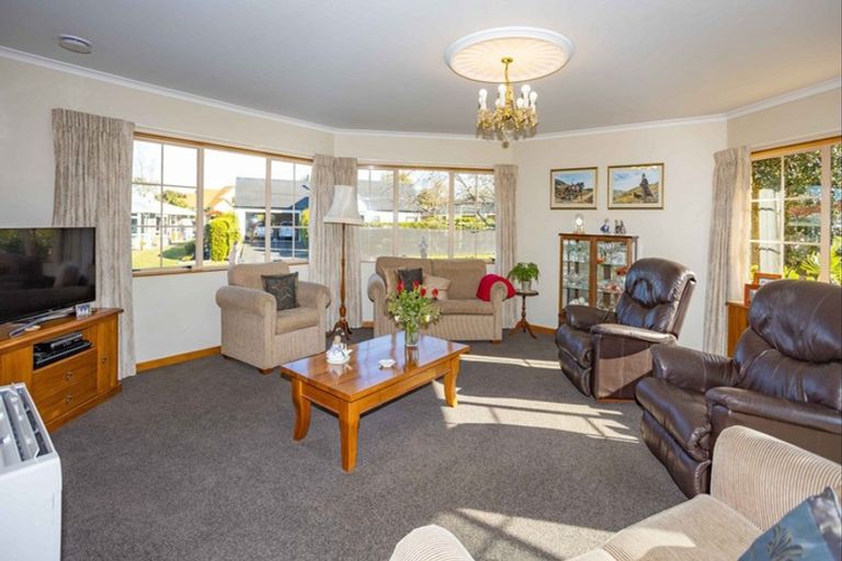 Photo of property in 2 Holdsworth Drive, Otamatea, Whanganui, 4500