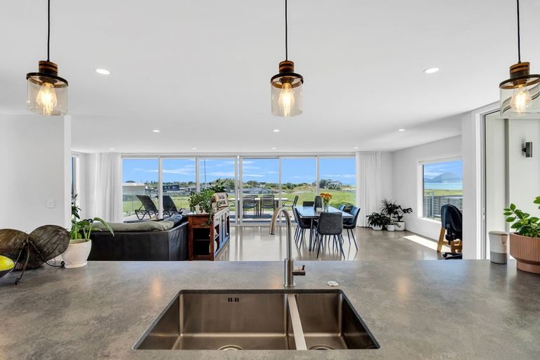 Photo of property in 8 Piripai Rise, Coastlands, Whakatane, 3120