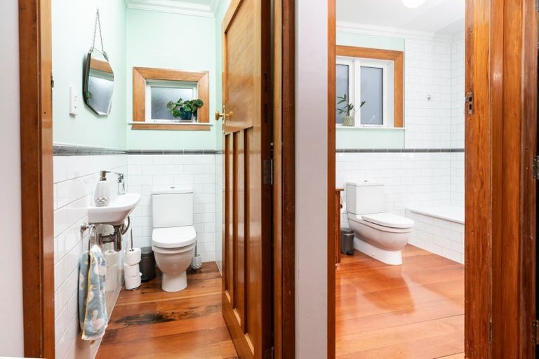 Photo of property in 75 Miramar Avenue, Miramar, Wellington, 6022