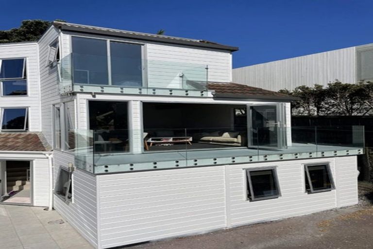 Photo of property in 24 Ewen Street, Takapuna, Auckland, 0622