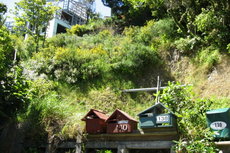 Photo of property in 142 Nicholson Road, Khandallah, Wellington, 6035