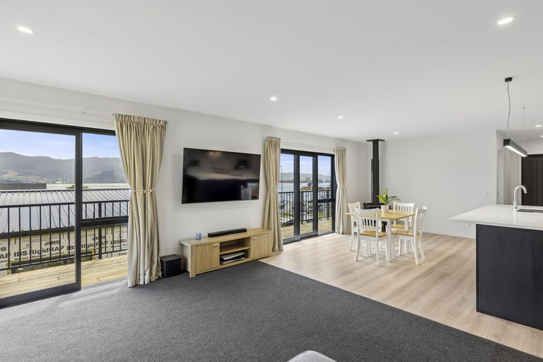 Photo of property in 6 Batham Way, Broad Bay, Dunedin, 9014