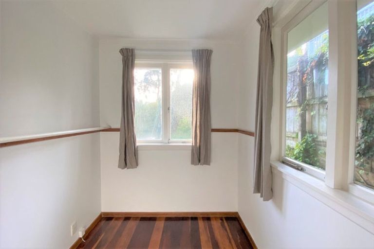 Photo of property in 27 New Bond Street, Kingsland, Auckland, 1021