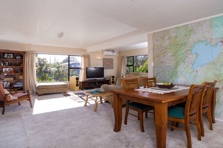 Photo of property in 49 Matuku Street, Two Mile Bay, Taupo, 3330