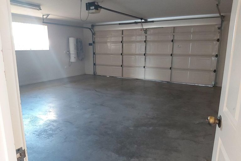 Photo of property in 27 Bramley Drive, Rototuna, Hamilton, 3210