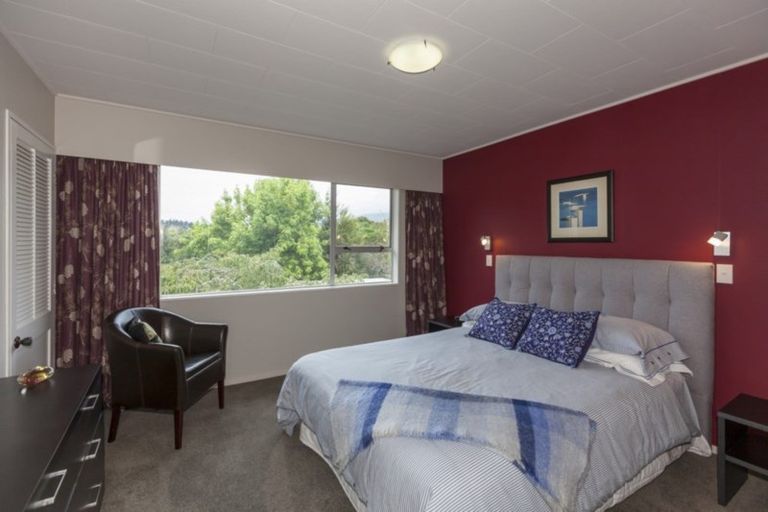 Photo of property in 256 Te Moana Road, Waikanae, 5036