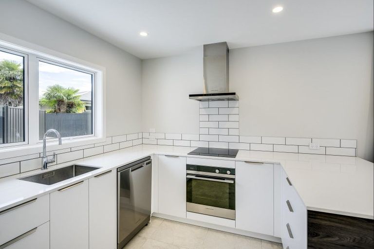Photo of property in 3a Pembroke Street, Taradale, Napier, 4112