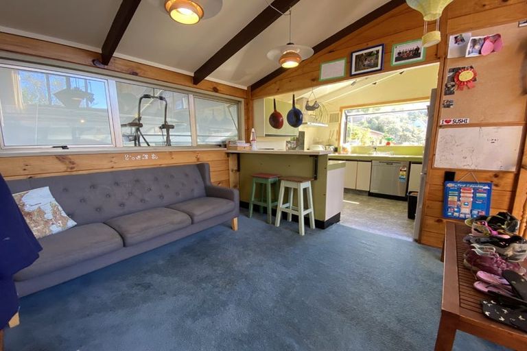 Photo of property in 7 Dundee Place, Crofton Downs, Wellington, 6035