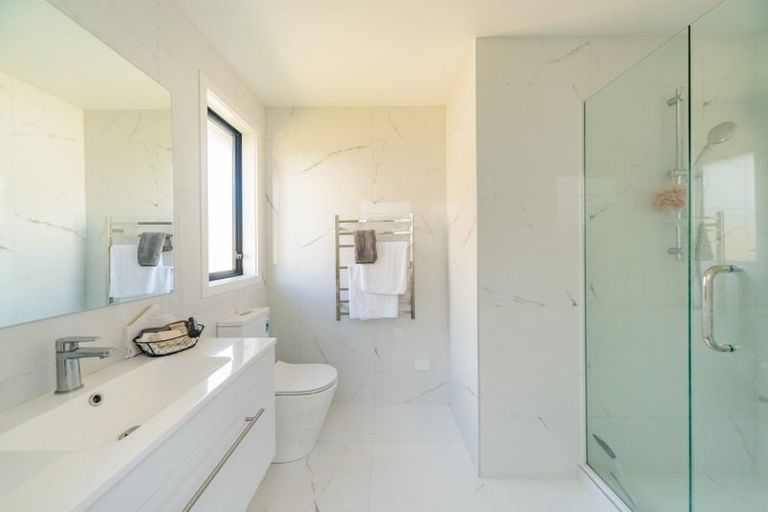 Photo of property in 94 James Line, Kelvin Grove, Palmerston North, 4414