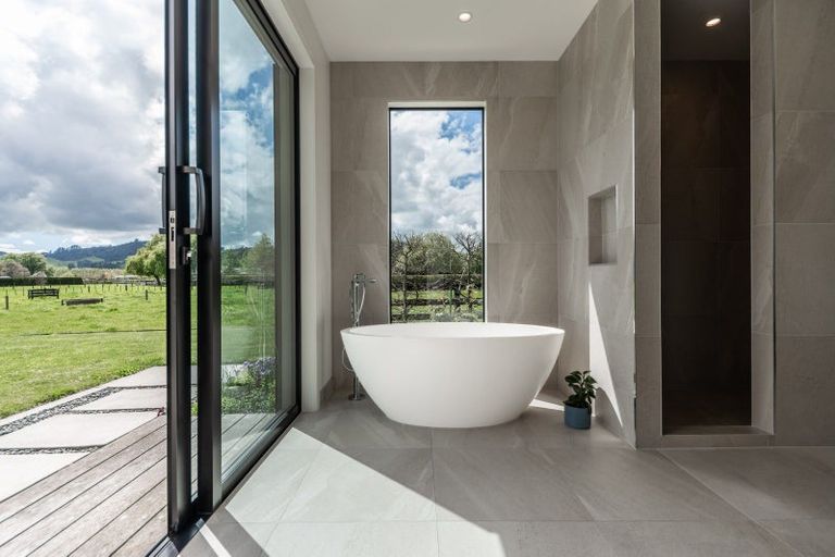 Photo of property in 2/164 Fencourt Road, Cambridge, 3496