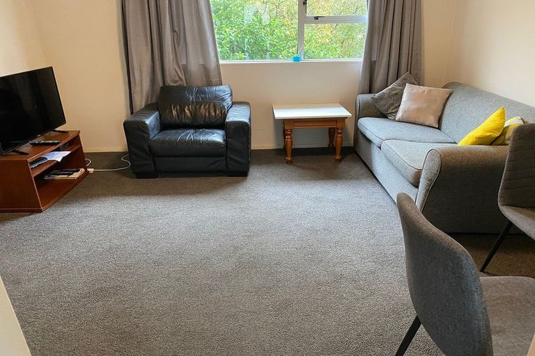 Photo of property in 54 Lincoln Avenue, Tawa, Wellington, 5028