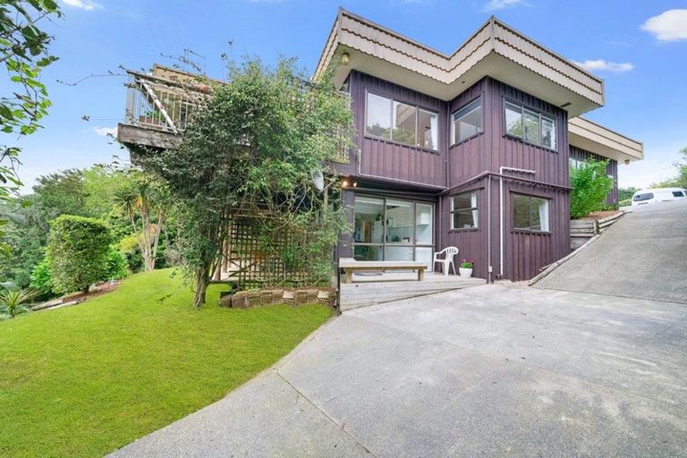 Photo of property in 18 Redmount Place, Red Hill, Papakura, 2110