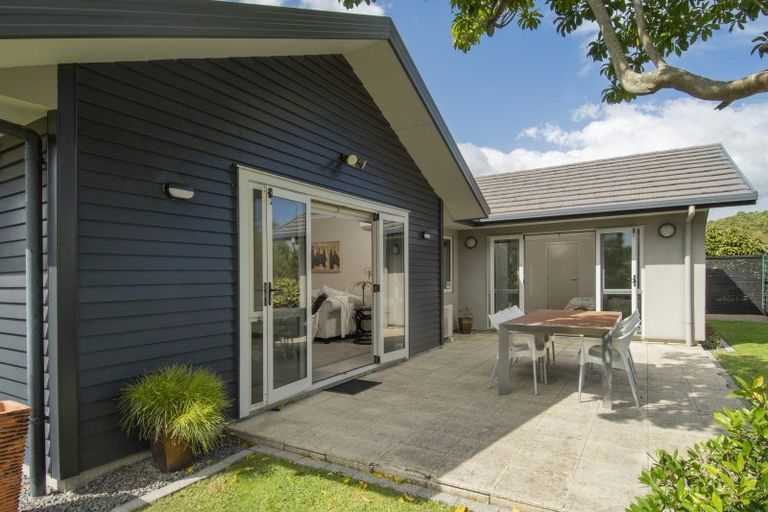 Photo of property in 19 Bridgewater Way, Pyes Pa, Tauranga, 3112