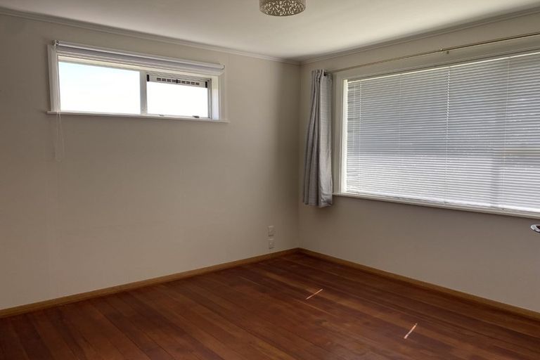 Photo of property in 17 Ellen Street, Manurewa East, Auckland, 2102