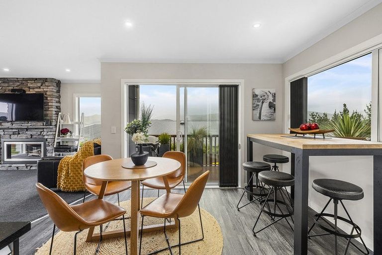 Photo of property in 152 Endeavour Drive, Whitby, Porirua, 5024