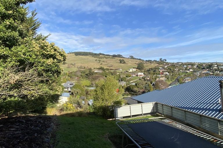 Photo of property in 18 Dickson Street, Macandrew Bay, Dunedin, 9014