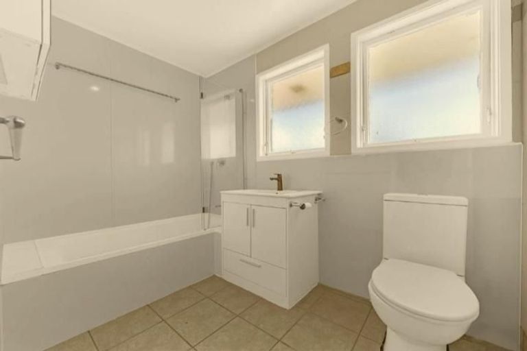 Photo of property in 9 Rata Street, Waiuku, 2123