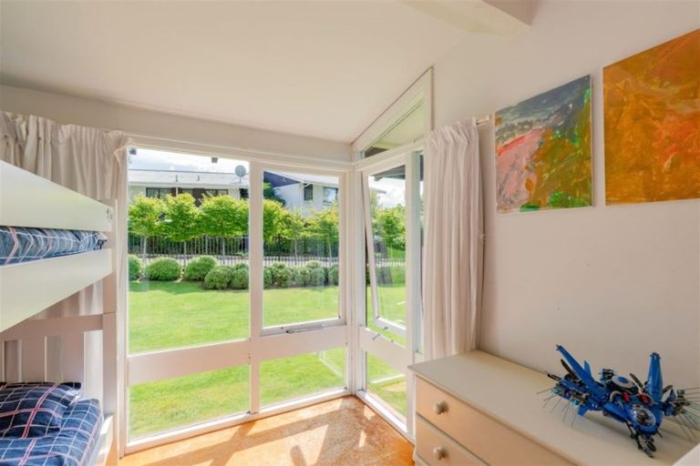 Photo of property in 21 Gunns Crescent, Cashmere, Christchurch, 8022