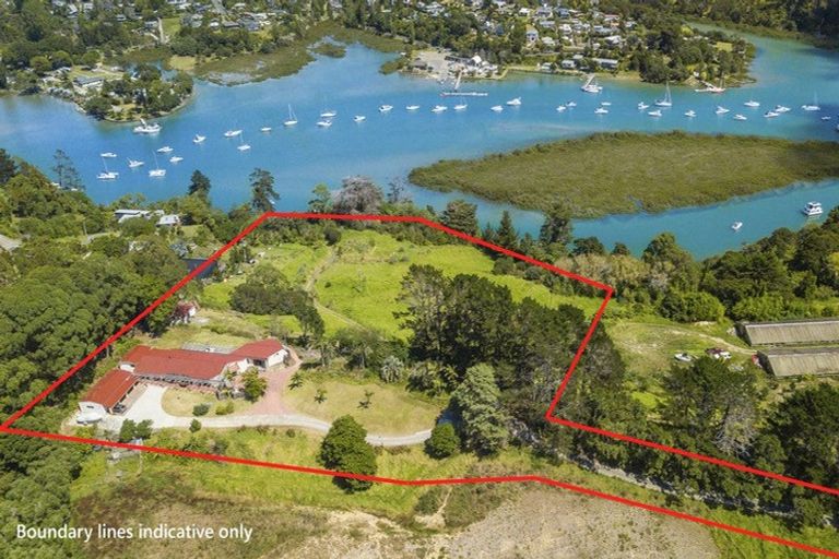 Photo of property in 90 Cedar Terrace, Stanmore Bay, Whangaparaoa, 0932