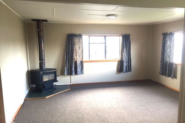 Photo of property in 12 Mersey Street, South Hill, Oamaru, 9400