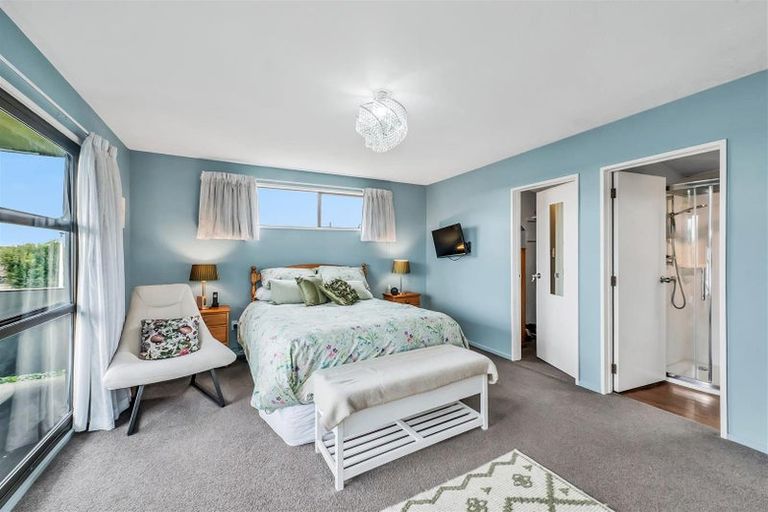 Photo of property in 34 Royleen Street, Casebrook, Christchurch, 8051