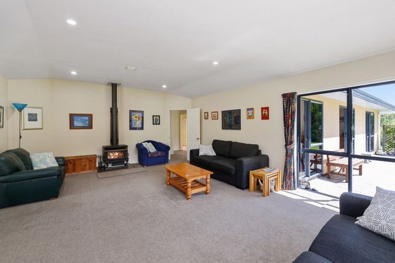Photo of property in 124a Kawiu Road, Levin, 5510