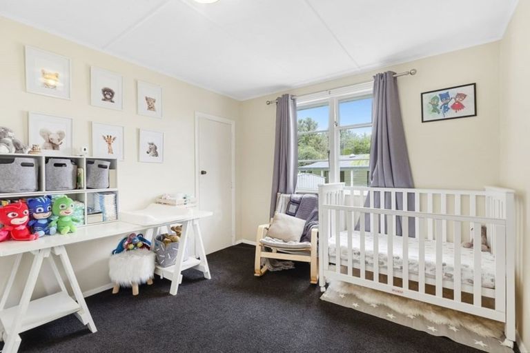 Photo of property in 14 Greer Crescent, Tawa, Wellington, 5028