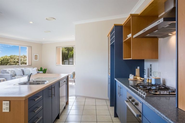 Photo of property in 20 Astronomer Place, Whitby, Porirua, 5024