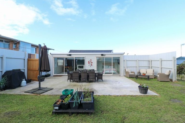 Photo of property in 16 Sutter Street, Seaview, Timaru, 7910