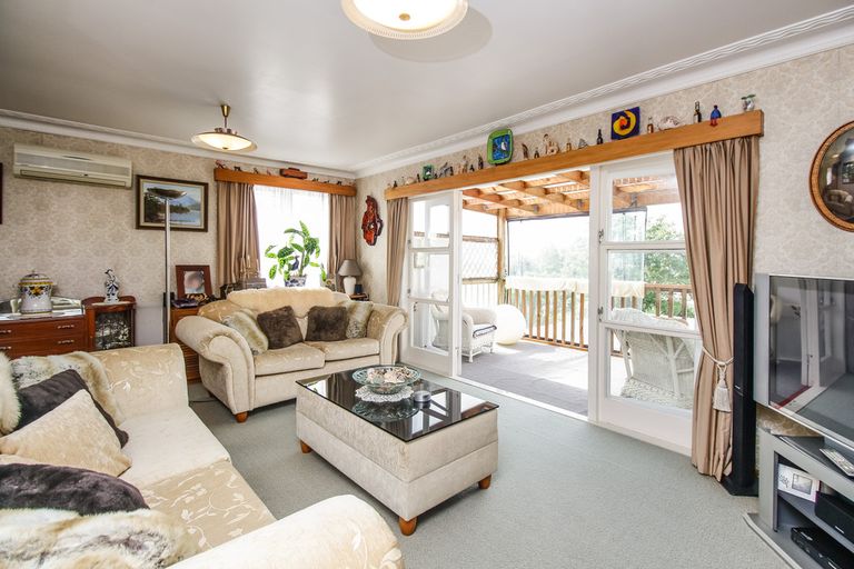 Photo of property in 46 Ranui Avenue, Ranui, Auckland, 0612