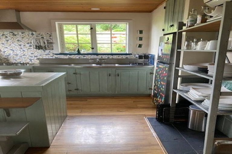 Photo of property in 9 Ticehurst Road, Lyttelton, 8082