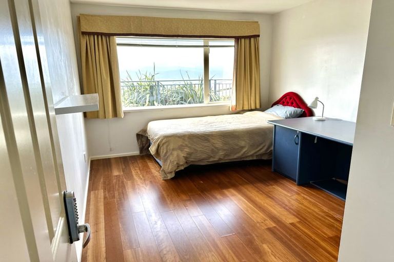 Photo of property in 5 Imran Terrace, Khandallah, Wellington, 6035