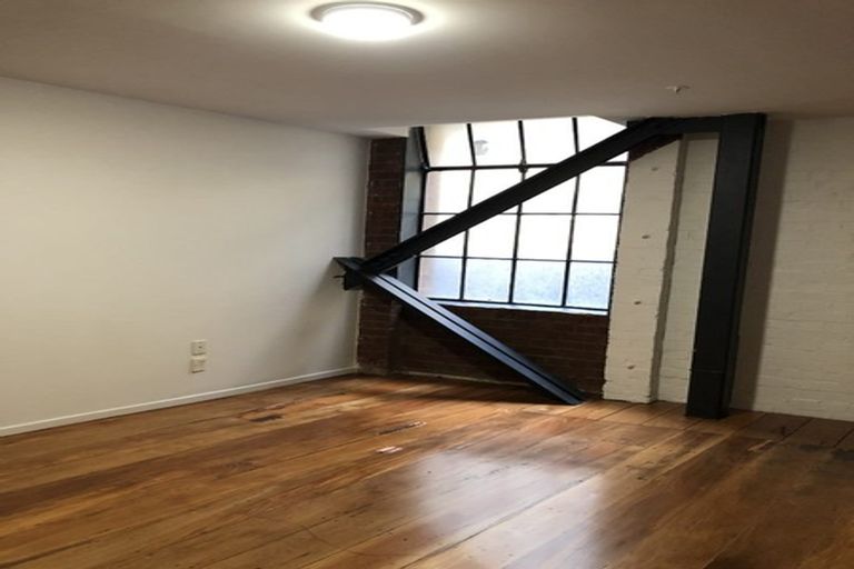Photo of property in Bond Store Apartments, 8h Egmont Street, Te Aro, Wellington, 6011