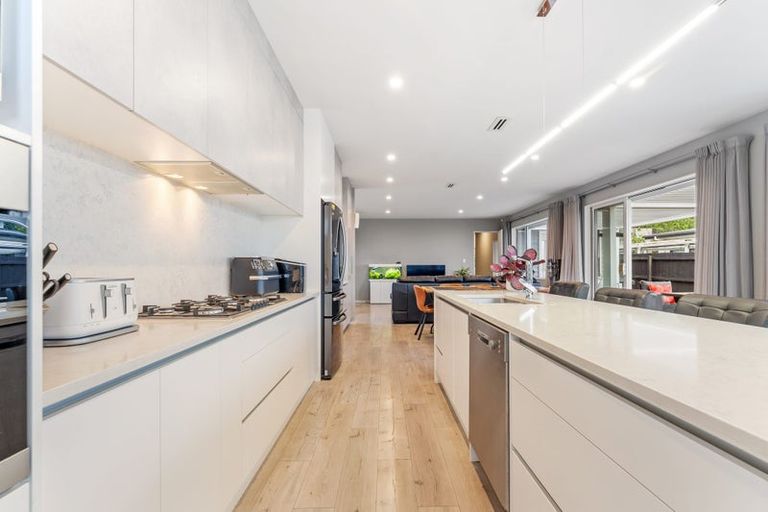 Photo of property in 2 Boocock Crescent, Orewa, 0931