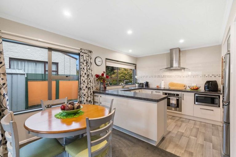 Photo of property in 4 Meadowbrook Drive, Cloverlea, Palmerston North, 4412