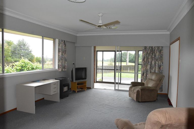 Photo of property in 3090 Mountain Road, Midhirst, Stratford, 4394