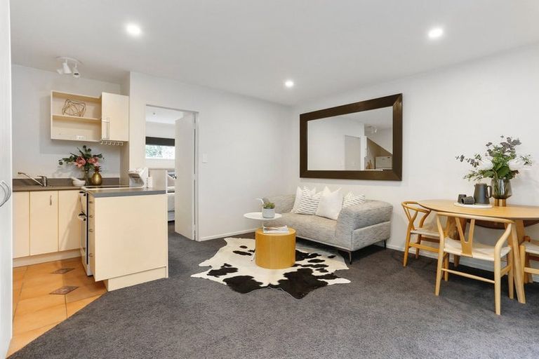 Photo of property in 138a Hinemoa Street, Birkenhead, Auckland, 0626