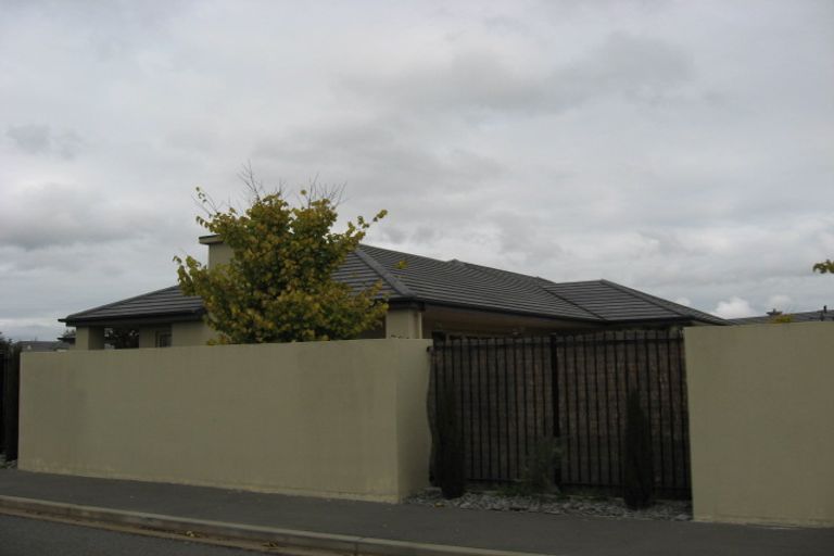 Photo of property in 70 Grassmere Street, Papanui, Christchurch, 8052