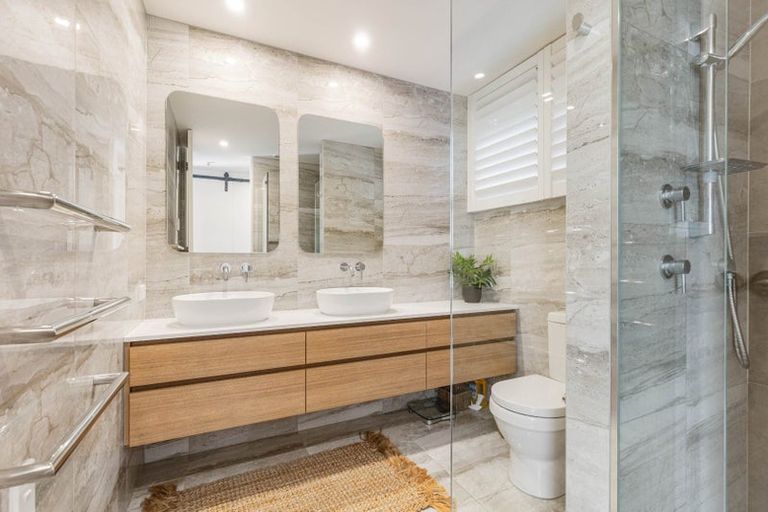 Photo of property in 96 Bramley Drive, Farm Cove, Auckland, 2012