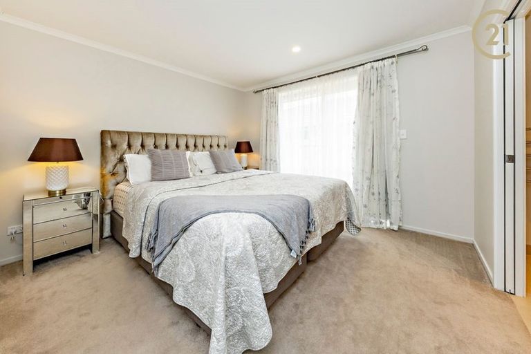 Photo of property in 3 Rohea Place, Opaheke, Papakura, 2113