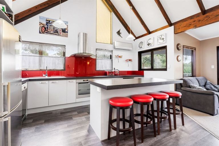 Photo of property in 16 De Havilland Place, Onerahi, Whangarei, 0110