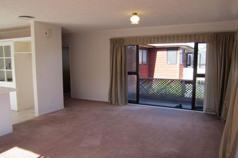 Photo of property in 4 Te Maku Grove, Waikanae, 5036