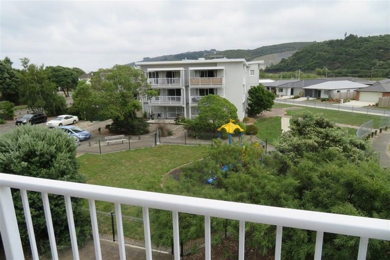 Photo of property in 95 Farmer Crescent, Taita, Lower Hutt, 5011